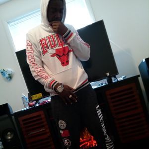 Meet your Posher, Victor